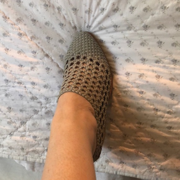 Jeffrey Campbell woven leather mule type slides - Picture 8 of 8